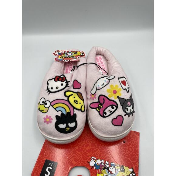 New! Hello Kitty & Friends Women’s House Slippers Size Small 5-6 - Picture 1 of 6